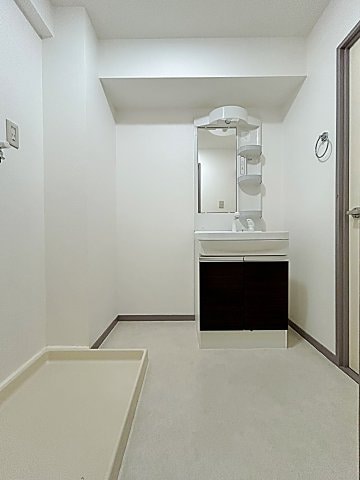 横吹小菅ビルの物件内観写真