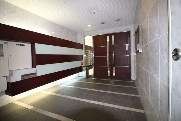 LUMINOUS東別院の物件外観写真