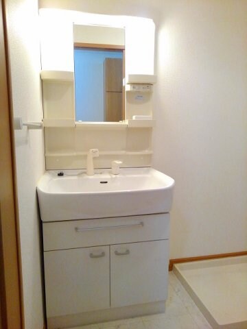 共和駅 徒歩8分 1階の物件内観写真