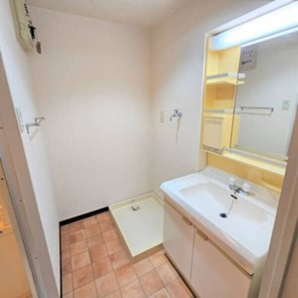 鶴里駅 徒歩3分 2階の物件内観写真