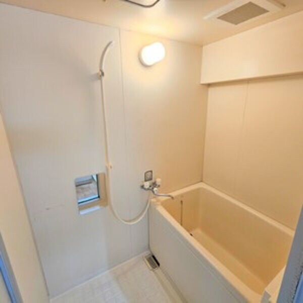 鶴里駅 徒歩3分 2階の物件内観写真