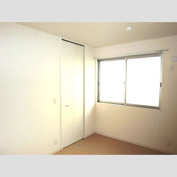 クレセントの物件内観写真