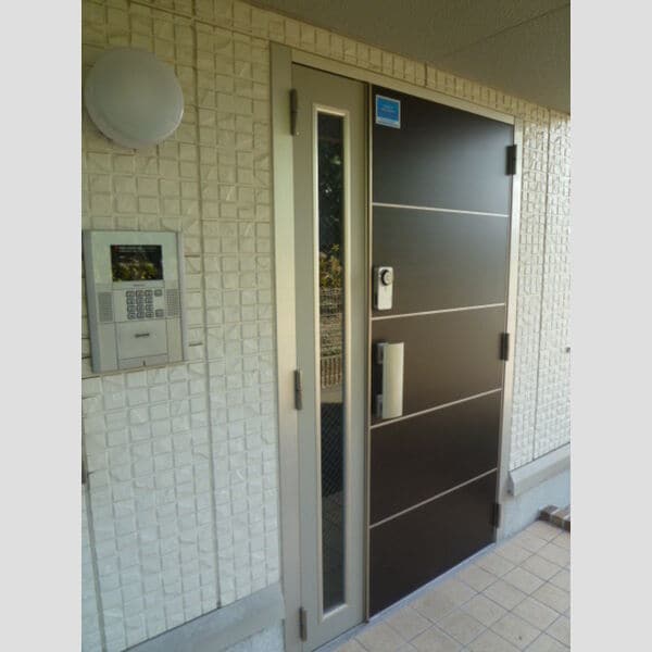 WEST　WINGの物件外観写真