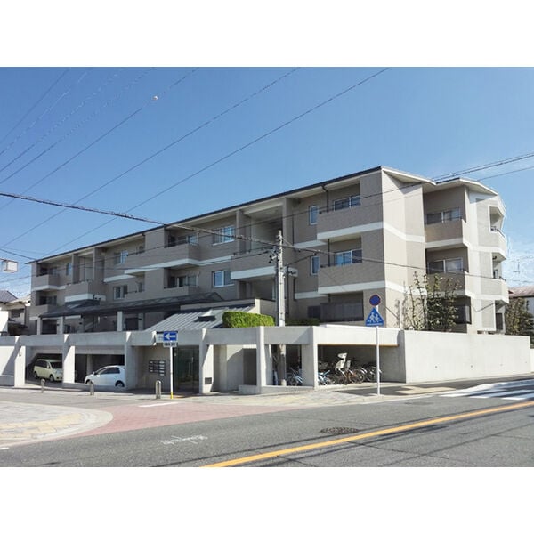 グランデ亀の井の物件外観写真