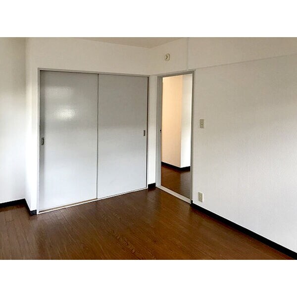 グランデ亀の井の物件内観写真