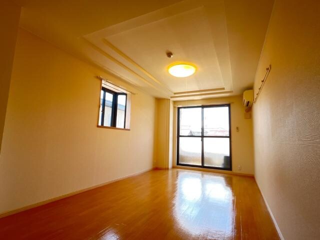 プレジデント・川中の物件内観写真