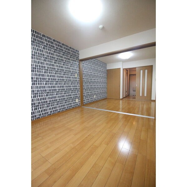 センチュリーパーク新川1番館の物件内観写真