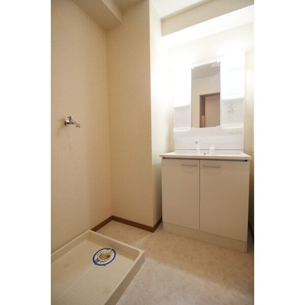 センチュリーパーク新川1番館の物件内観写真