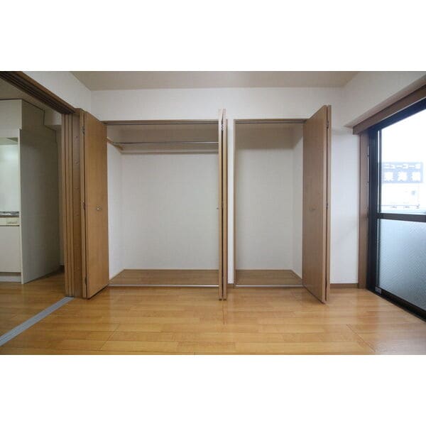 センチュリーパーク新川1番館の物件内観写真