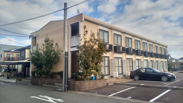 レオパレス雅の物件外観写真