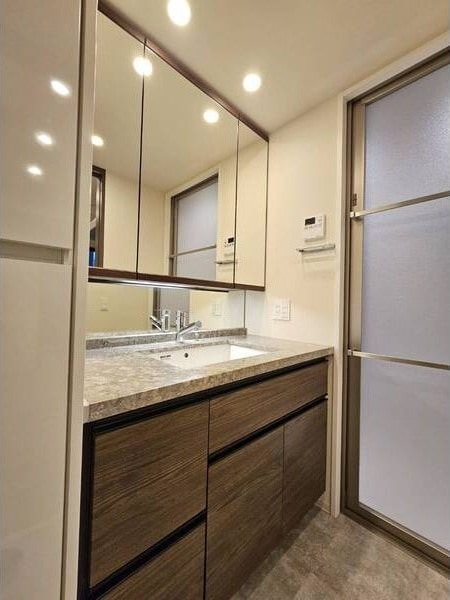 矢場町駅 徒歩3分 3階の物件内観写真