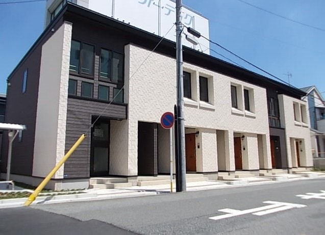 ルミエール神穂の物件外観写真