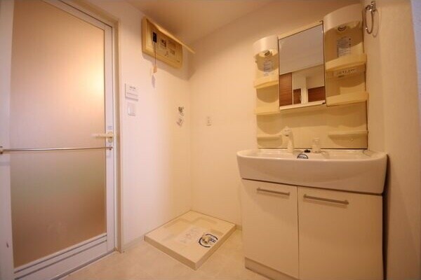 BPRレジデンス金山の物件内観写真