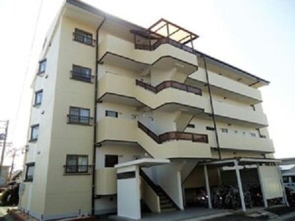 ファミーユ清須の物件外観写真