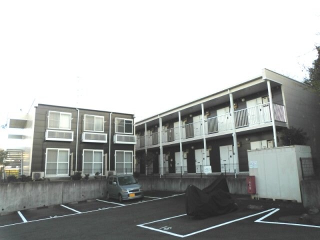 レオパレスＬｏｎｄｅｎ　Ｂの物件外観写真