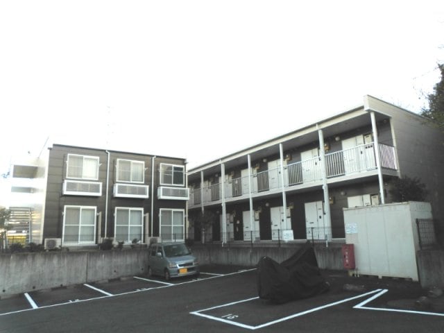 レオパレスＬｏｎｄｅｎ　Ｂの物件外観写真