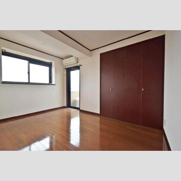 ネスト三吉の物件内観写真