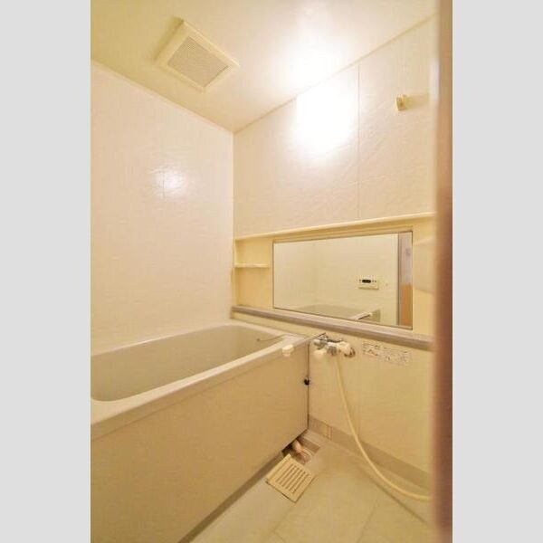 ネスト三吉の物件内観写真