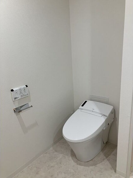 カスタリア伏見の物件内観写真