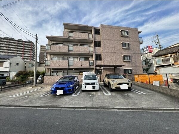 BASIC 2000の物件外観写真