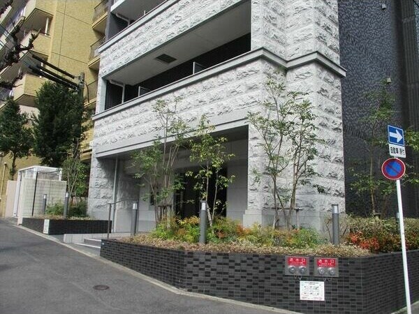 プレサンス金山コネクトの物件外観写真