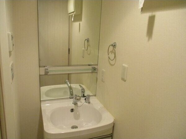 プレサンス金山コネクトの物件内観写真