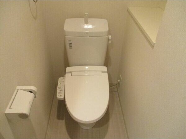 プレサンス金山コネクトの物件内観写真