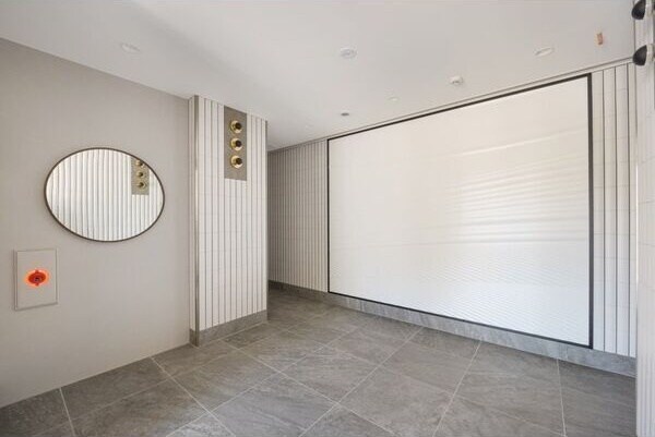 エステシア名駅の物件外観写真