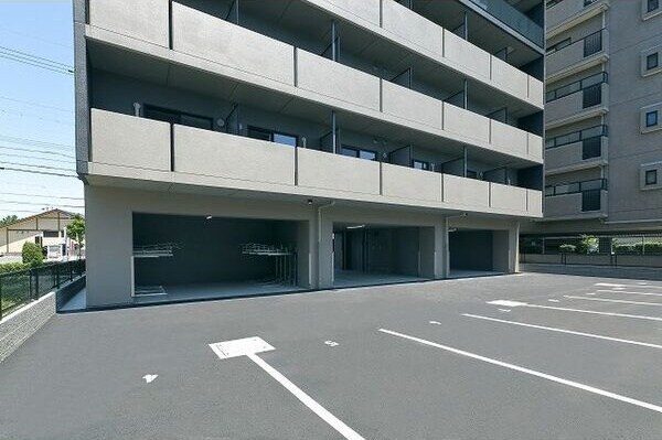 プレイズシード御器所イーストの物件外観写真