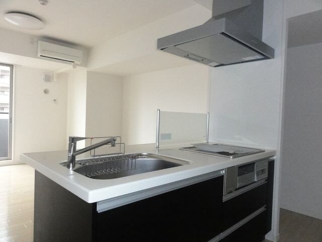 アーデン泉プレミアの物件内観写真