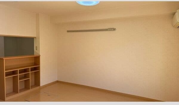 ロイヤルシティーの物件内観写真