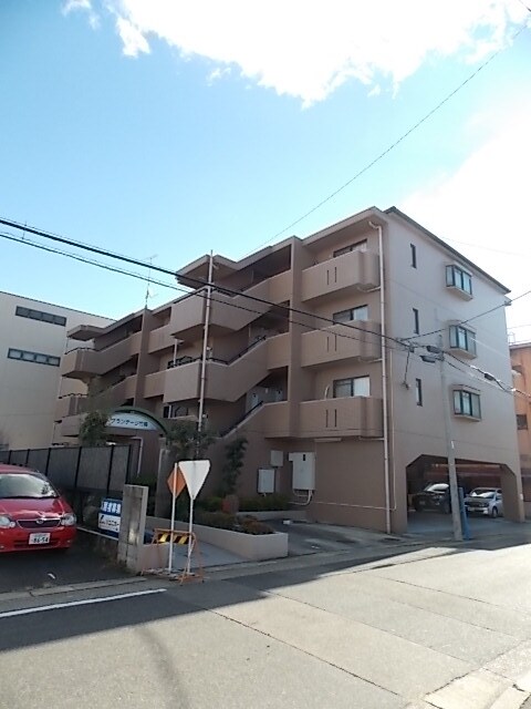 グランデージ竹越の物件外観写真