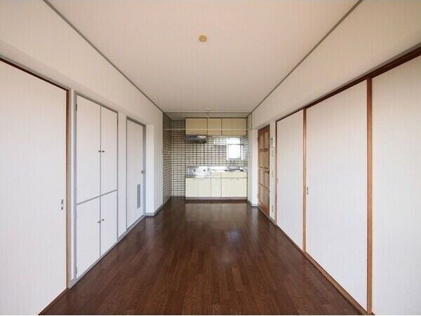 サンサーラ・キトーの物件内観写真