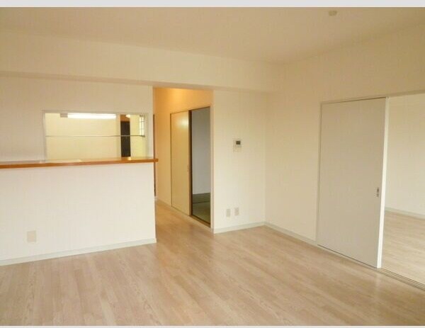 第五西垣ハイツの物件内観写真