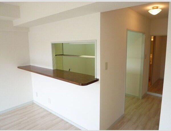 第五西垣ハイツの物件内観写真