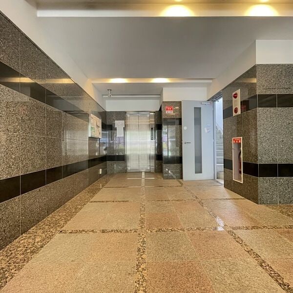 パークアベニュー東山の物件外観写真