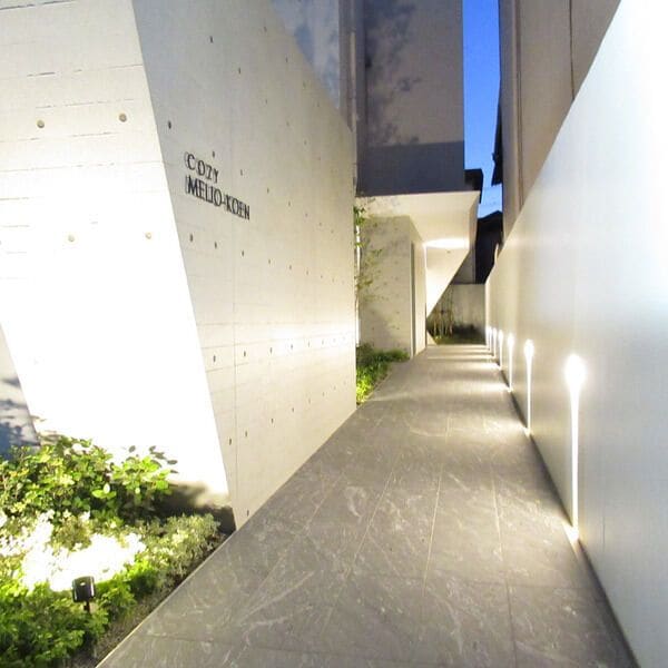 COZY名城公園の物件外観写真