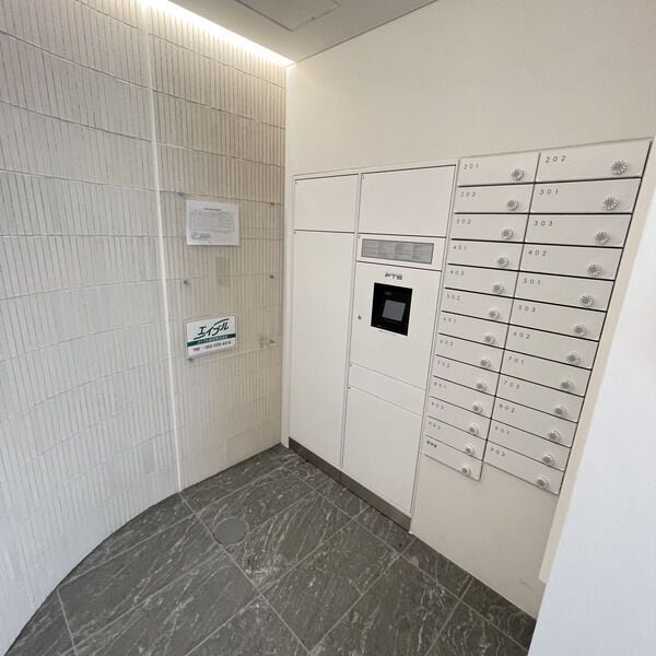 COZY名城公園の物件外観写真