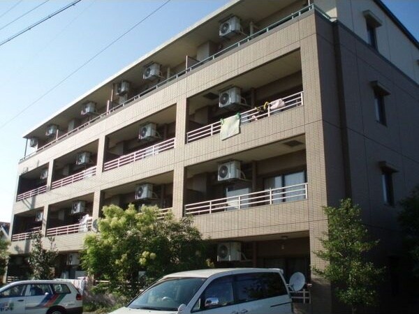 エルーデメイファの物件外観写真