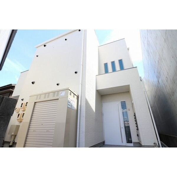 GRANDTIC塩釜口の物件外観写真