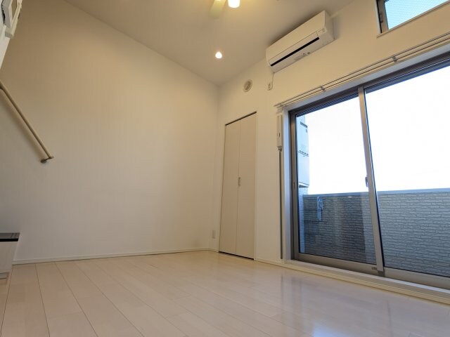 ユグドラシル高畑の物件内観写真