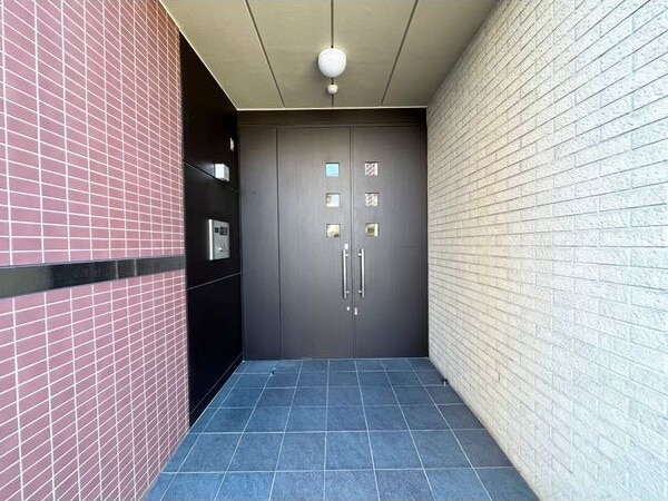 ヴァリエ東別院の物件外観写真