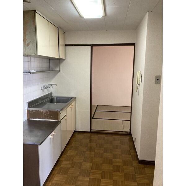 矢場町駅 徒歩6分 4階の物件内観写真