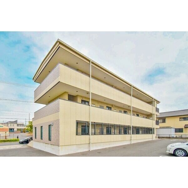 プランドールⅢの物件外観写真