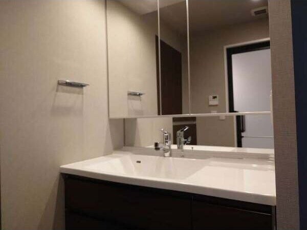 伏見駅 徒歩4分 3階の物件内観写真