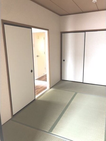 高畑駅 徒歩28分 4階の物件内観写真