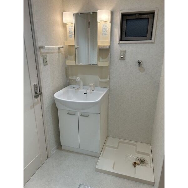 クレフラスト野並B棟の物件内観写真