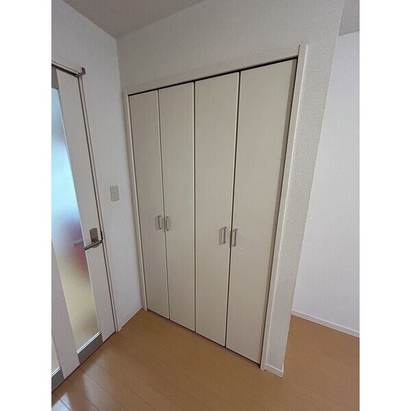 クレフラスト野並B棟の物件内観写真