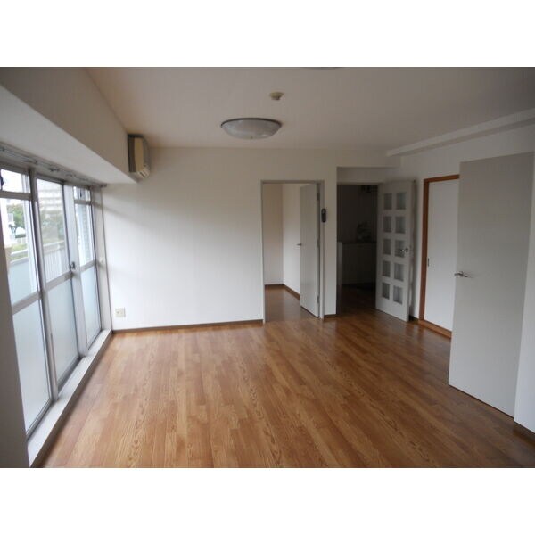 つつじが丘テラスの物件内観写真