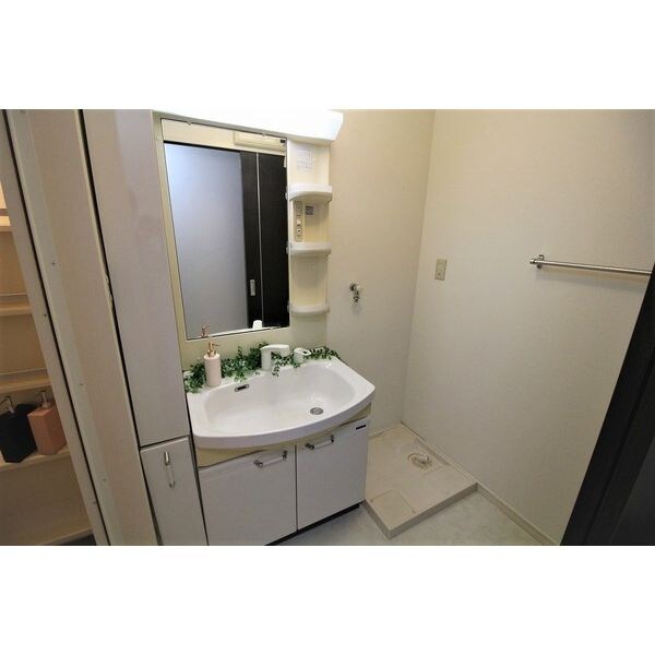 プランドール荒子川公園の物件内観写真